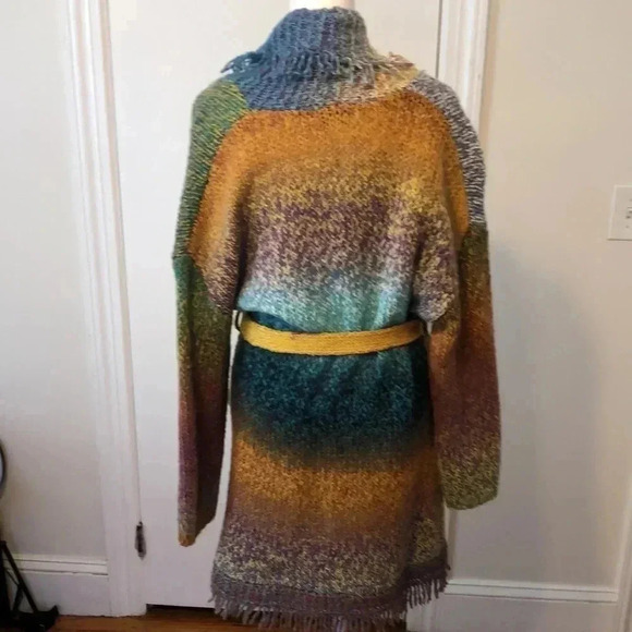 Greylin long sweater with open side pockets and tie at waist. - Picture 5 of 8